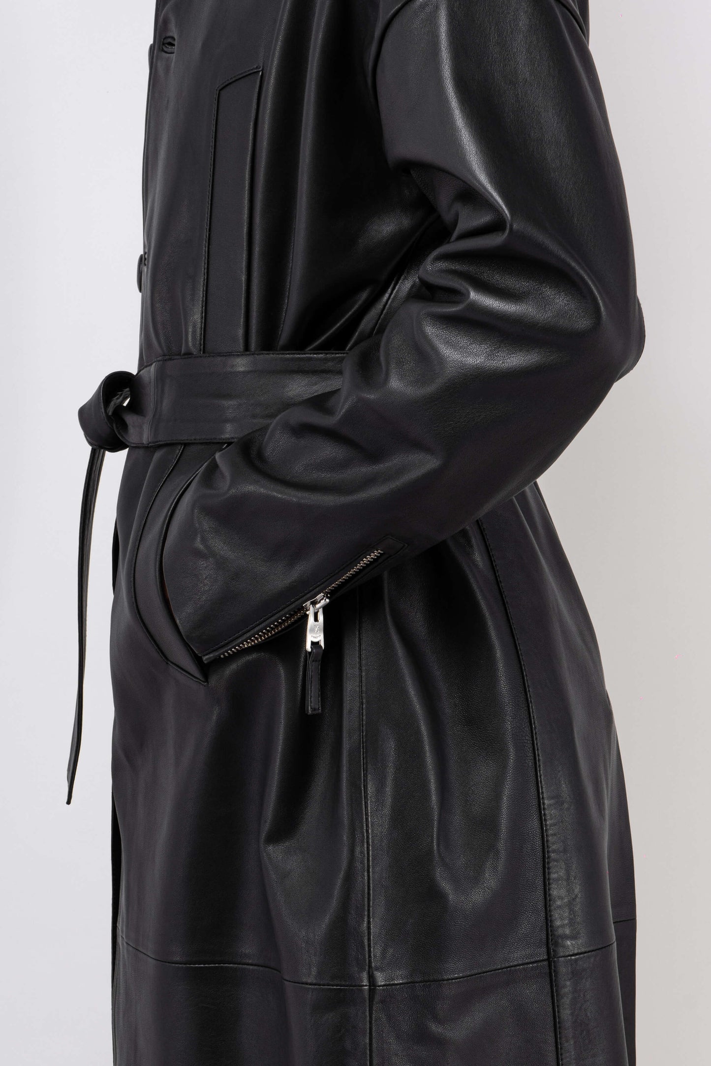 Drop Shoulder Leather Trench (Man)